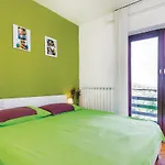 Amazing Apartment In Rukavac شقة *