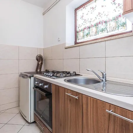 Amazing Apartment In Rukavac Rukavac (Primorje-Gorski Kotar)