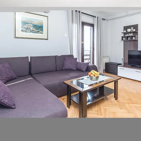 2 Bedroom Stunning Apartment In Rukavac Rukavac (Primorje-Gorski Kotar)
