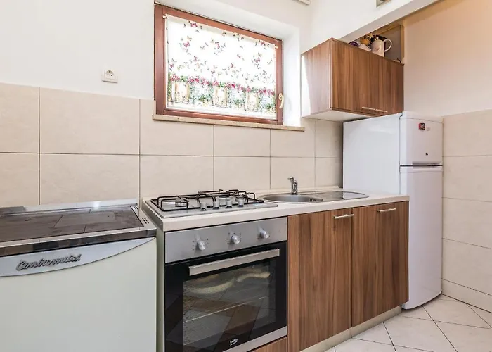 2 Bedroom Stunning In 公寓 *