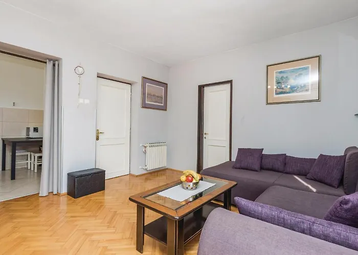 2 Bedroom Stunning In 公寓