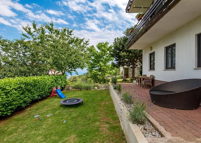 公寓 2 Bedroom Stunning In