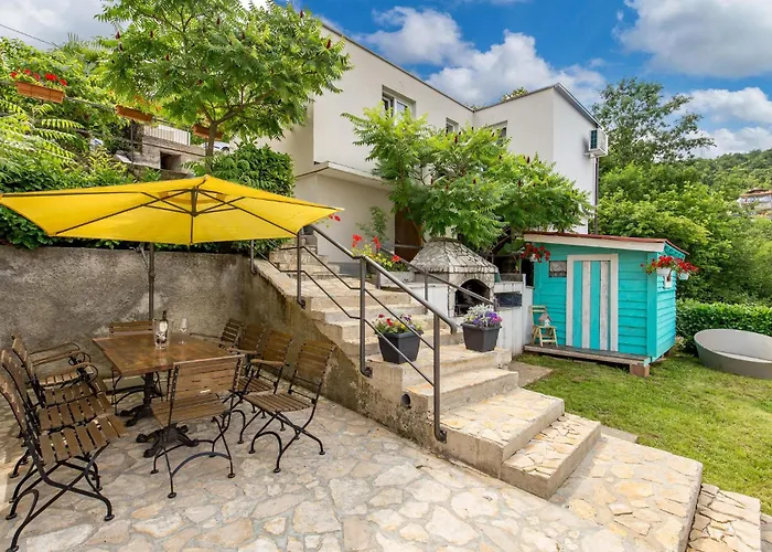 2 Bedroom Stunning In 公寓 *