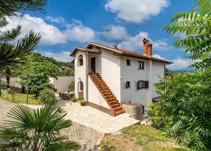 2 Bedroom Stunning In 公寓 *